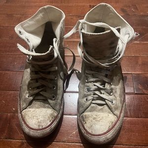 Men’s white size 10.5 Converse high-tops (dirty, used)